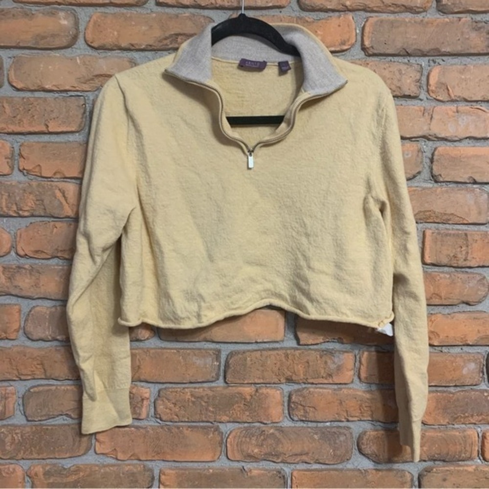 Aristo Eighteen Merino Wool Cropped Quarter Zip Pullover Sweater Yellow -‎ L